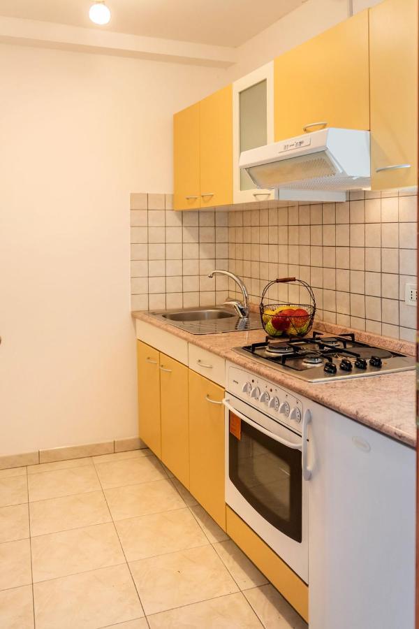Clorinda Sea View Free Parking